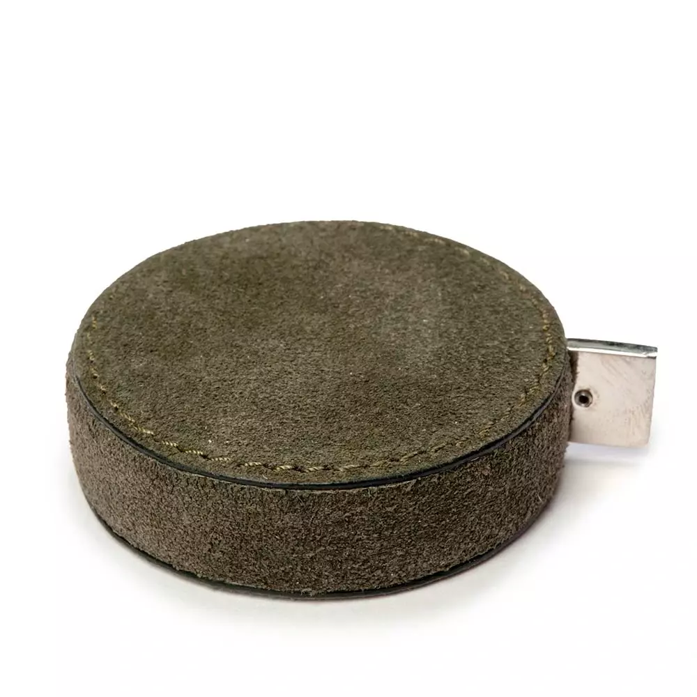 massband_leder_suede_laenge_150_cm_10.webp Maßband, Leder Suede, Länge 150 cm, Lava