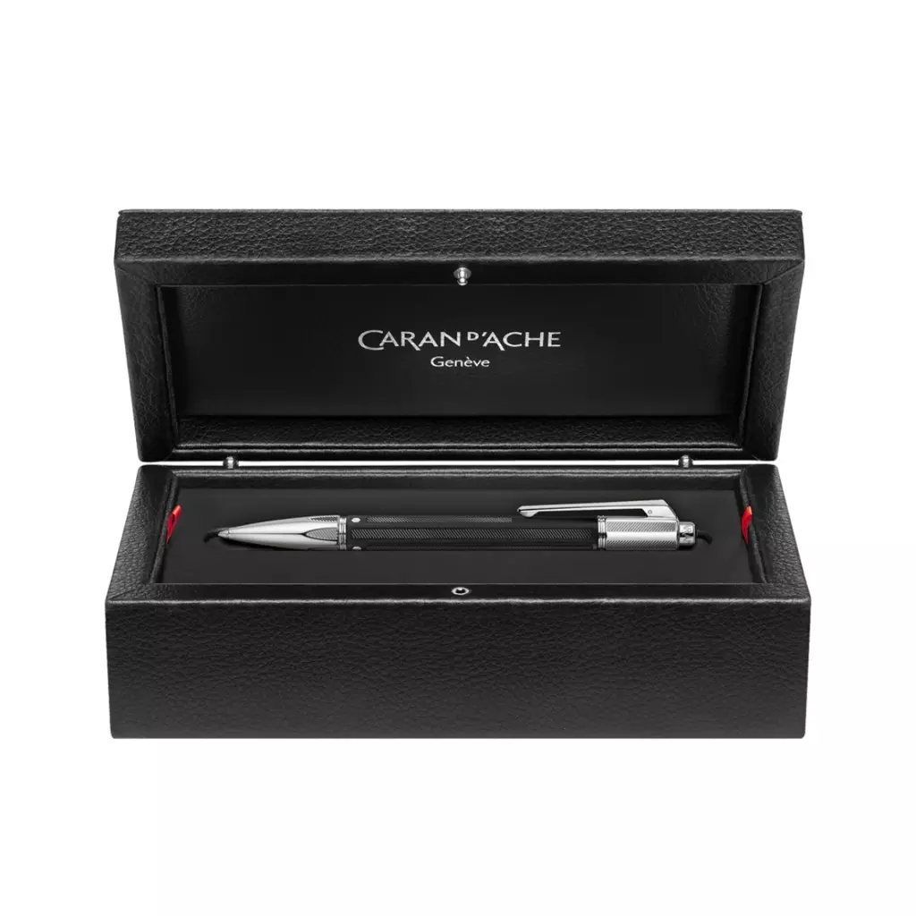 Caran d'Ache Kugelschreiber Varius RubRacer schwarz