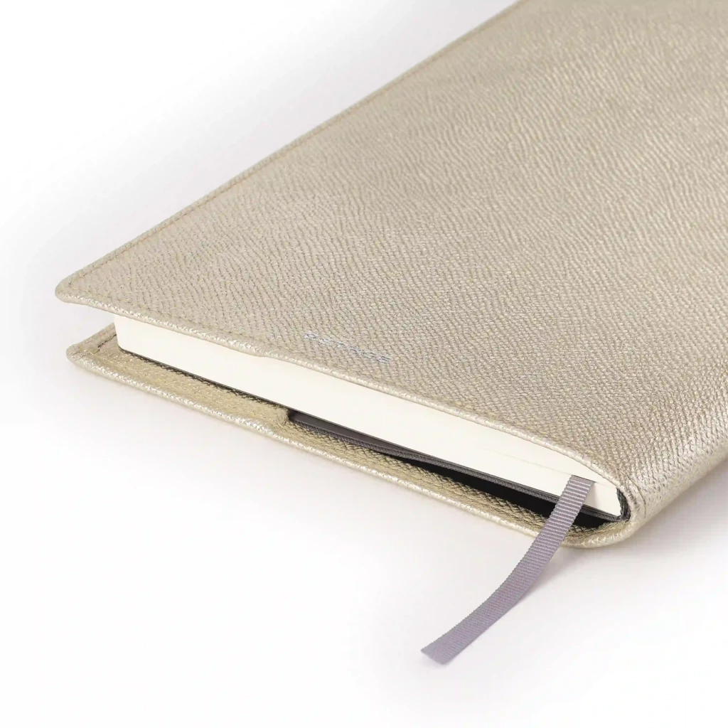 Leder Buchhülle A5 Platin