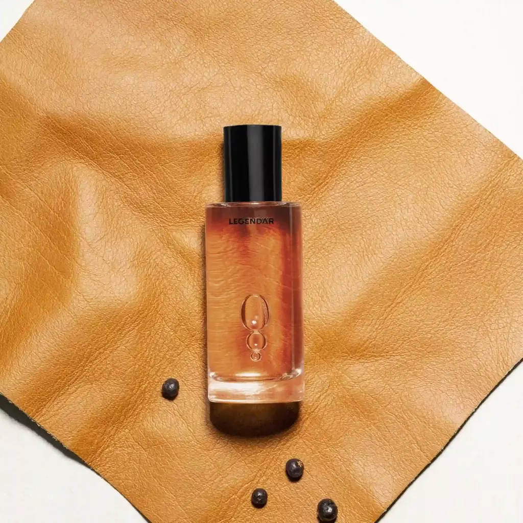legendaer_scent_juniper_leather_5.webp LEGENDÄR Scent Juniper Leather 100 ml