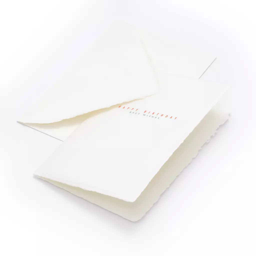 grusskarte_happy_birthday_best_wishes_buetten_1.webp Geburtstagskarte Happy Birthday – Büttenpapier