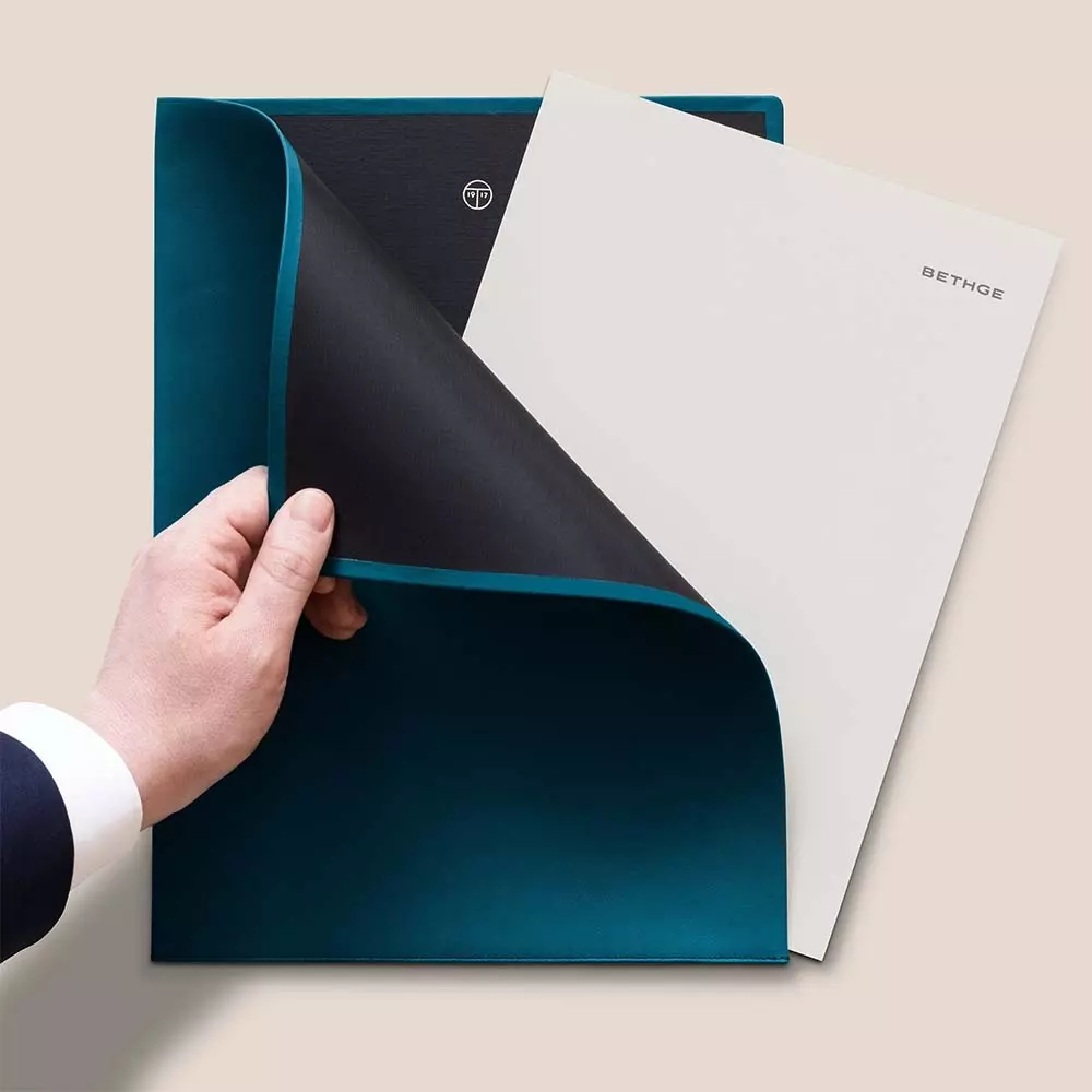 treuleben_briefecke_a4_leder_3.webp Treuleben Briefecke A4 Leder mint