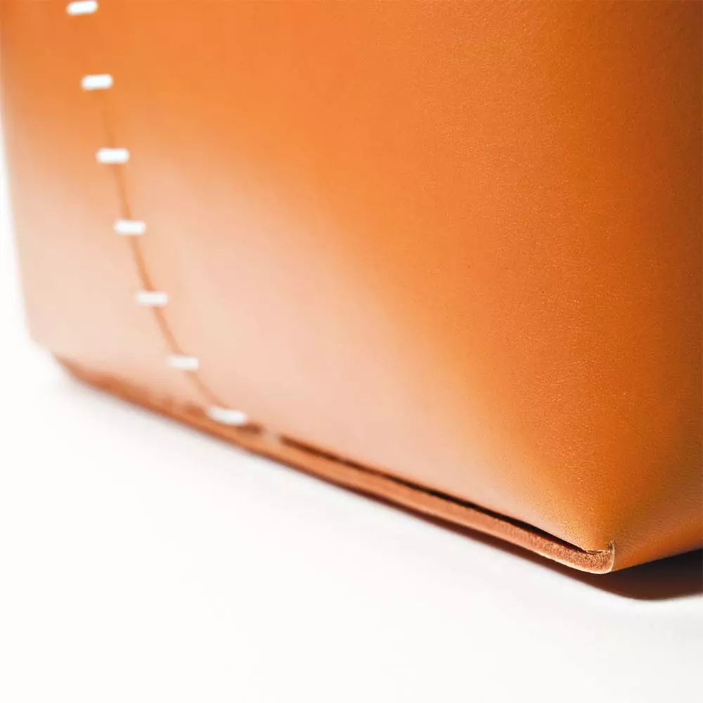 leder_papierkorb_-_h_30_cm_d_38_cm_12.webp Leder Papierkorb - H 30 cm, D 38 cm in Clay